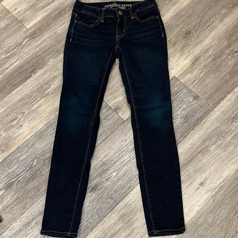 AEO American Eagle dark denim super stretch jeggings EUC 0 Short
